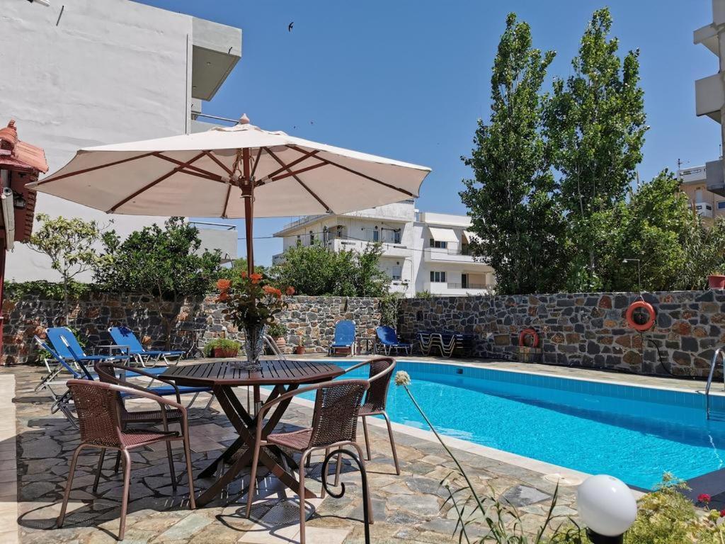 Mark Hotel Iraklio Exterior foto